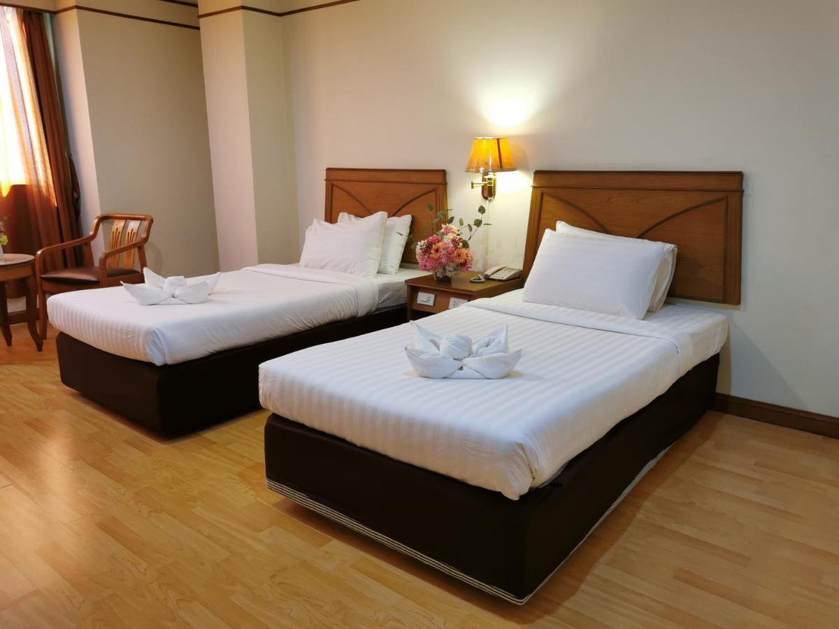Hotel Morakot Twin Chumphon Exteriér fotografie