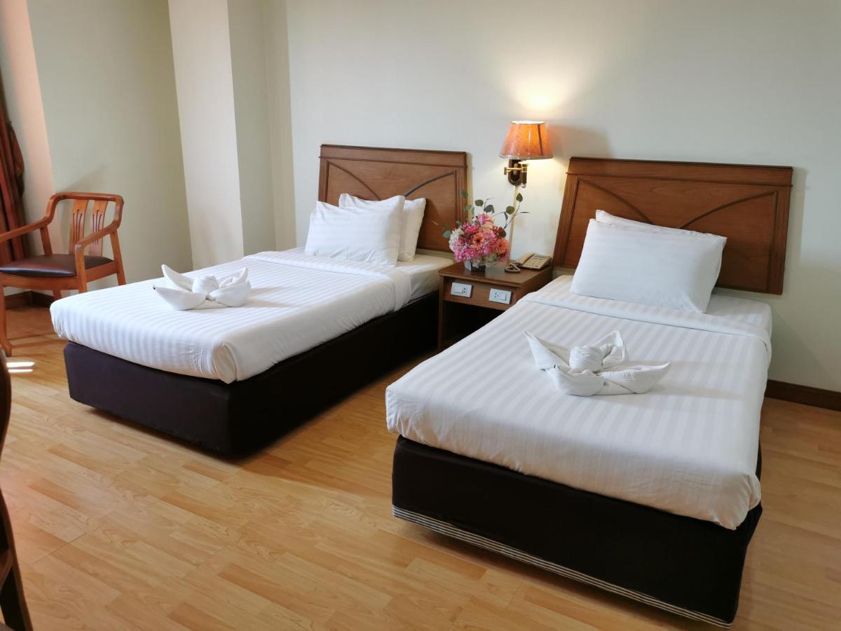 Hotel Morakot Twin Chumphon Exteriér fotografie