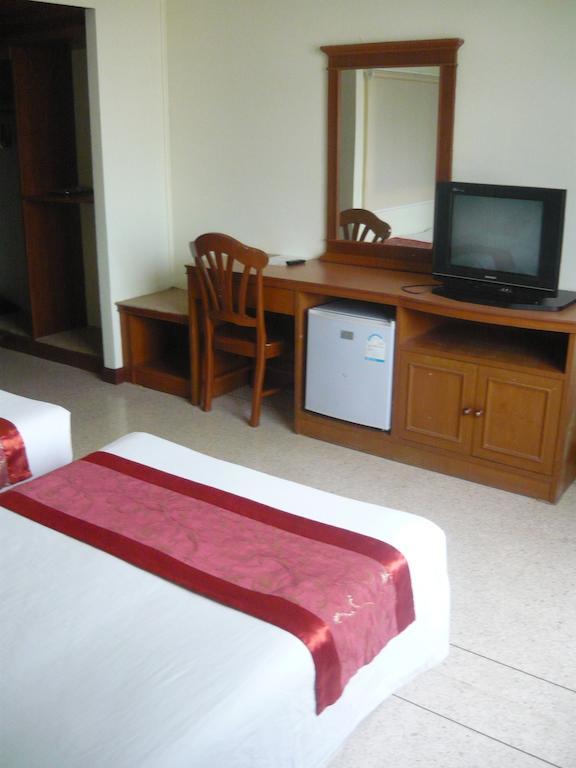 Hotel Morakot Twin Chumphon Pokoj fotografie