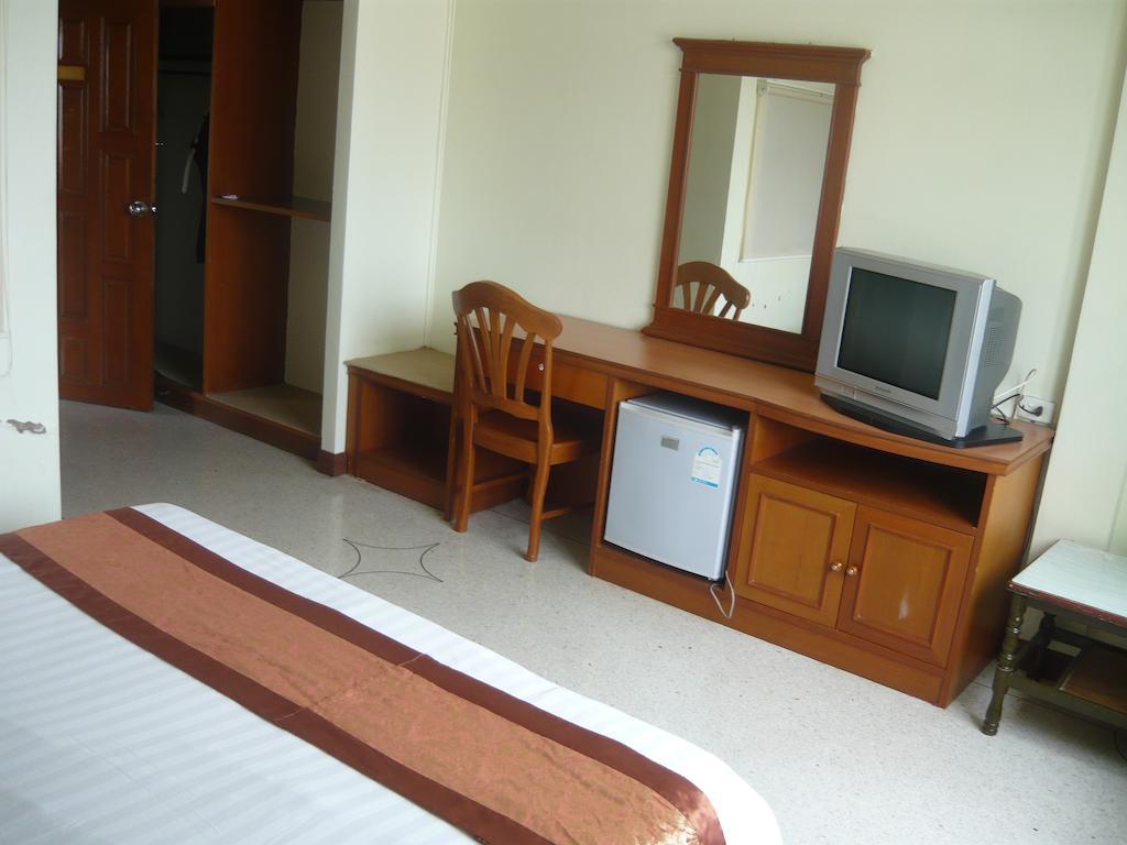 Hotel Morakot Twin Chumphon Pokoj fotografie