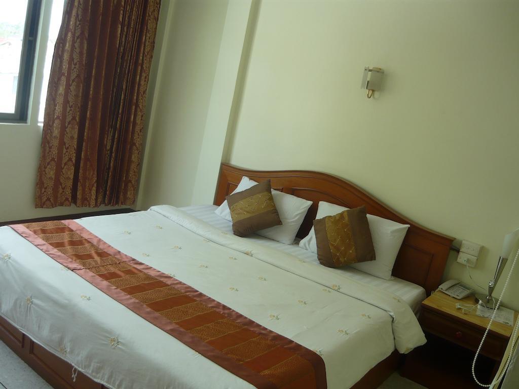 Hotel Morakot Twin Chumphon Pokoj fotografie