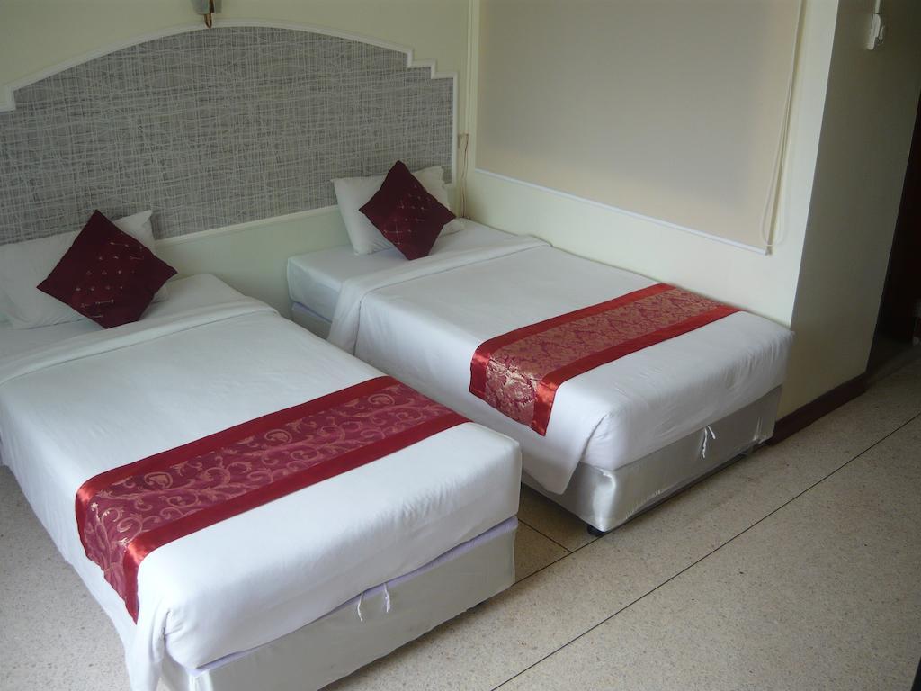 Hotel Morakot Twin Chumphon Pokoj fotografie